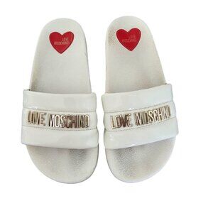 Love Moschino flipflops sleepers with the logowhite sz39